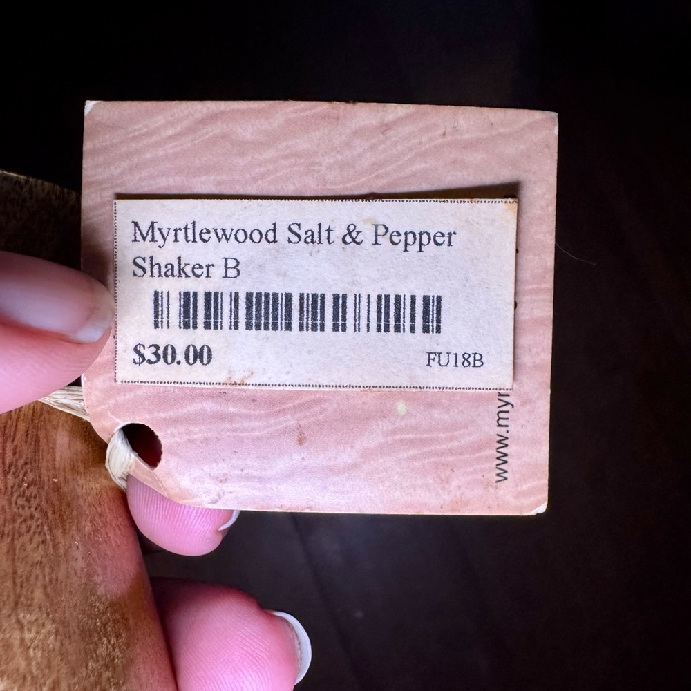 Vintage Myrtle Wood Salt & Pepper Shakers - Picture 11 of 17